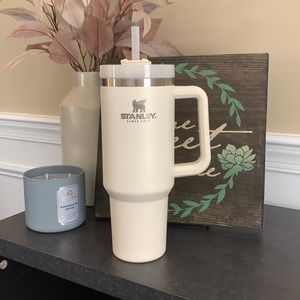 Stanley 40oz Adventure Quencher - Cream